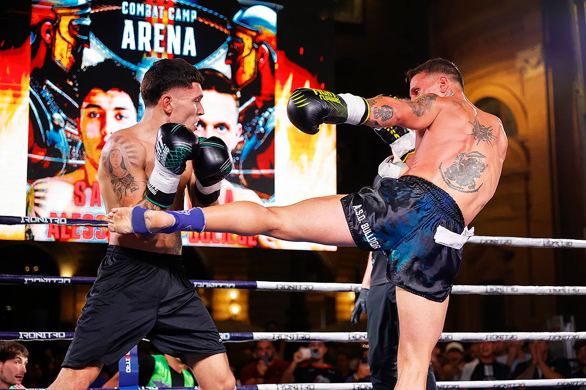 Blocco calcio kickboxing/Muay Thai Galleria • Combat Camp Cesenatico Blocco calcio kickboxing/Muay Thai Galleria • Combat Camp Cesenatico